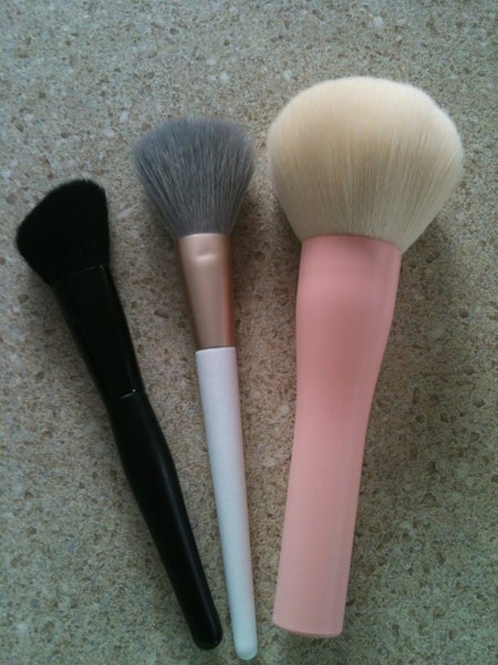 brushes and serums Carousel 3