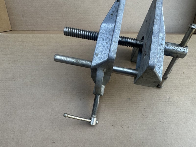 Stanley No.702 Aluminium Corner Benchtop Vise Carousel 7