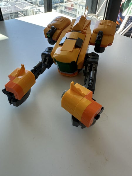 Lego 76254 rocket ship Carousel 1