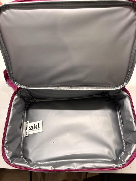 Zak! Frozen ( Elsa and Anna) insulated lunch bag Carousel 2