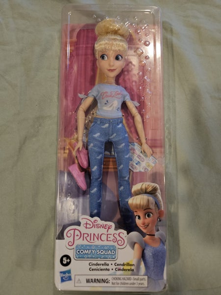 Disney Cinderella Comfy Squad Doll Carousel 1