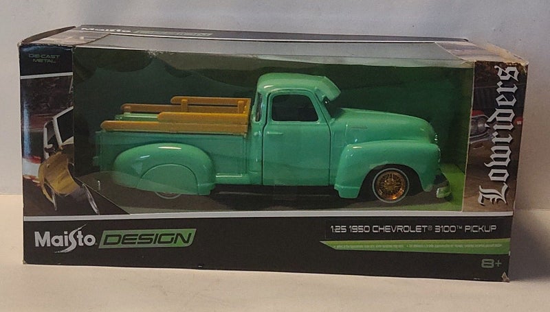 Maisto Design. 1:24 scale. 1950 Chevrolet 3100 Pickup Carousel 5
