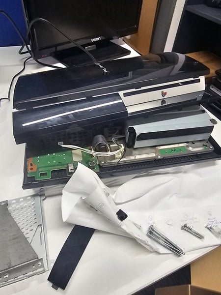 Vintage Playstation 3 "parts" cechk02 Carousel 2