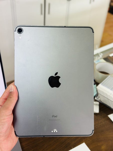 Apple iPad Pro 11-inch 64GB – Pre-Owned – Excellent Condition – Fast & Reliable Carousel 2