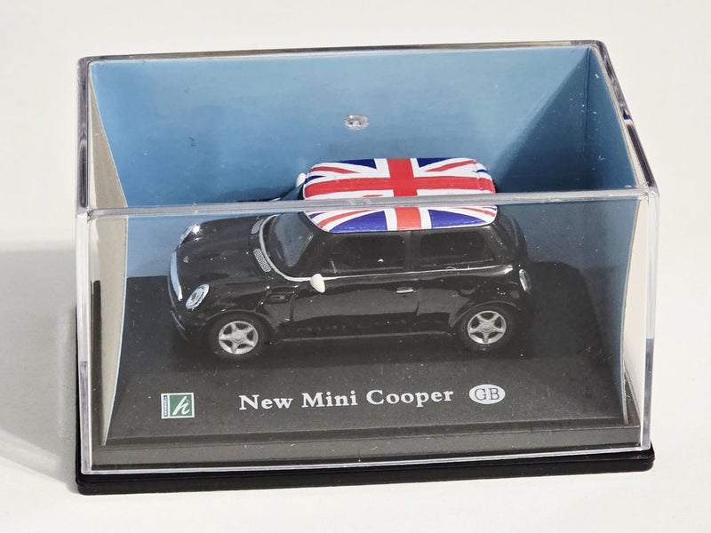 Hongwell Cararama New Mini Cooper (GB) - Scale 1:72 Carousel 2