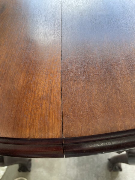 Desk & chair Carousel 8