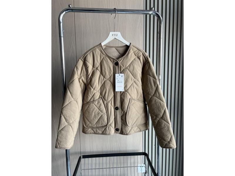 Women's Vintage Crewneck Quilted Casual Jacket Carousel 1