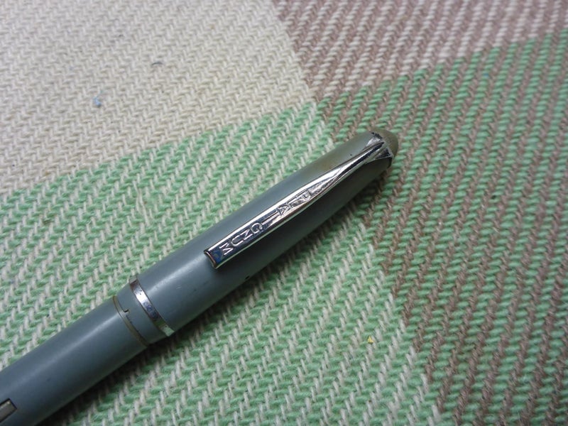 Awesome Old Vintage Platignum Fountain Pen Carousel 2