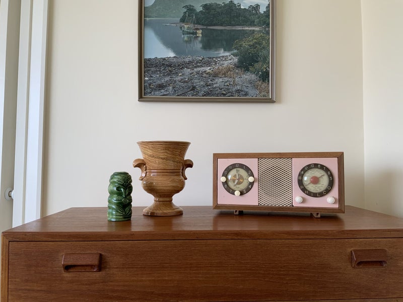 Rare uniquely NZ Titian Crown Lynn hand painted ‘wood effect’ vase, true Kiwiana Carousel 1