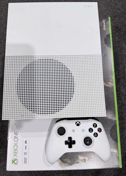 Xbox One S -500GB + 1 controller Carousel 1