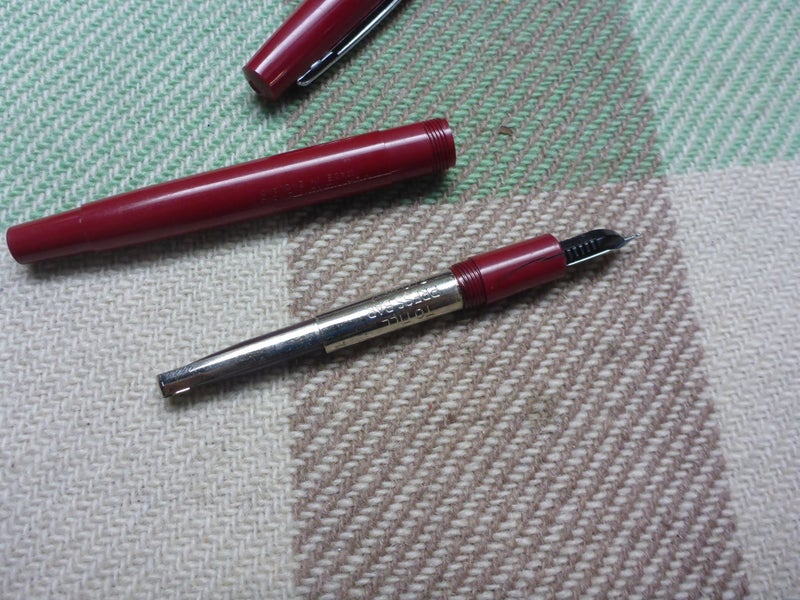 Awesome Vintage Platignum Ensign Fountain Pen England Carousel 10