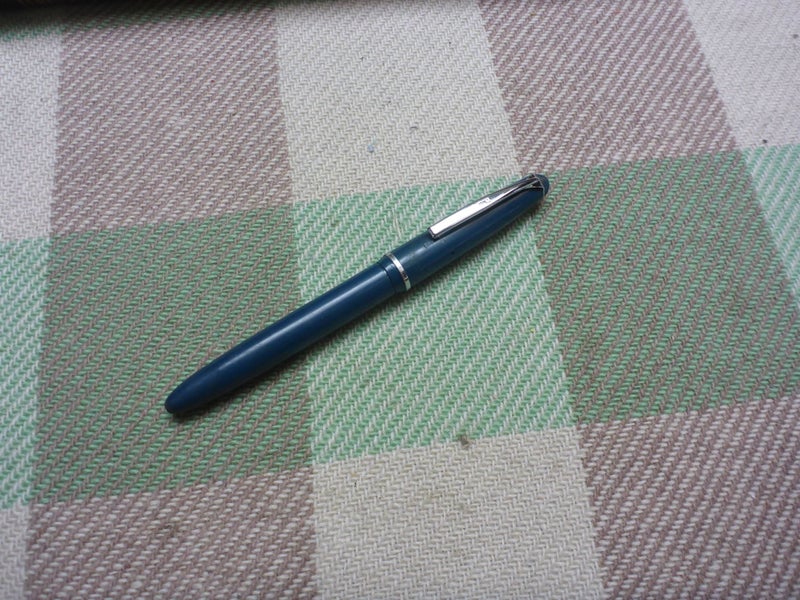 Awesome Old Vintage Platignum Fountain Pen Carousel 1