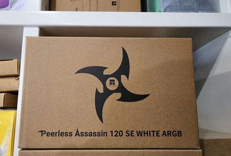 Thermalright Peerless Assassin 120 SE ARGB WHITE Dual Towers CPU Air Cooler Carousel 1