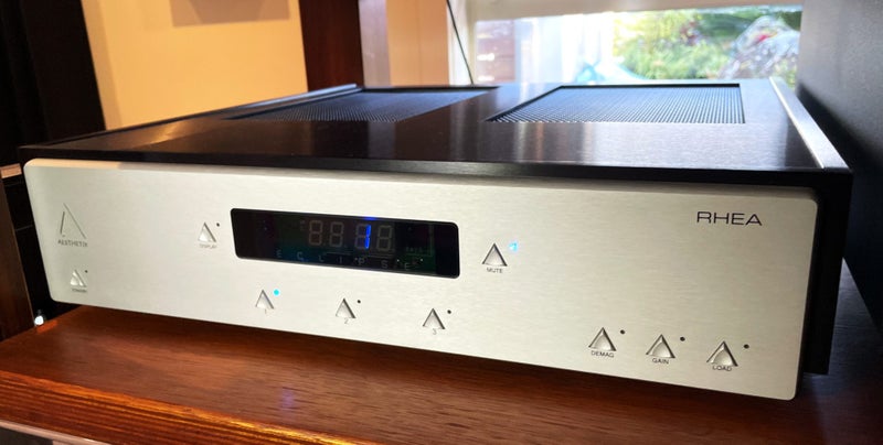 Aesthetix Rhea Eclipse tube phono stage - top of the Saturn series Carousel 1