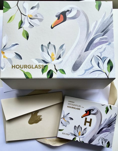 HOURGLASS Swan palette with limited edition packaging Carousel 1