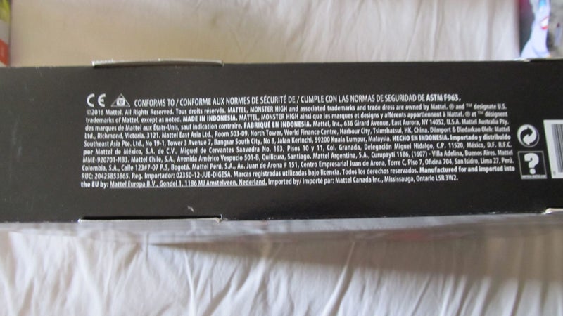 Monster High Frankie Stein Skulltimate Locker Room Carousel 3