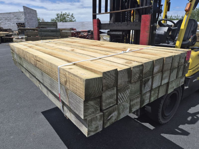 PINE POSTS - 2.0M LENGTHS, 100 x 100mm ROUGH SAWN, H4 - 60m - TS9326 Carousel 1