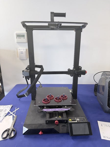 Creality CR-10 Smart Pro Carousel 1