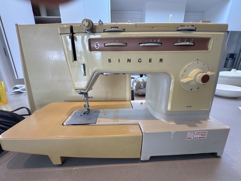 Singer sewing machine Carousel 2