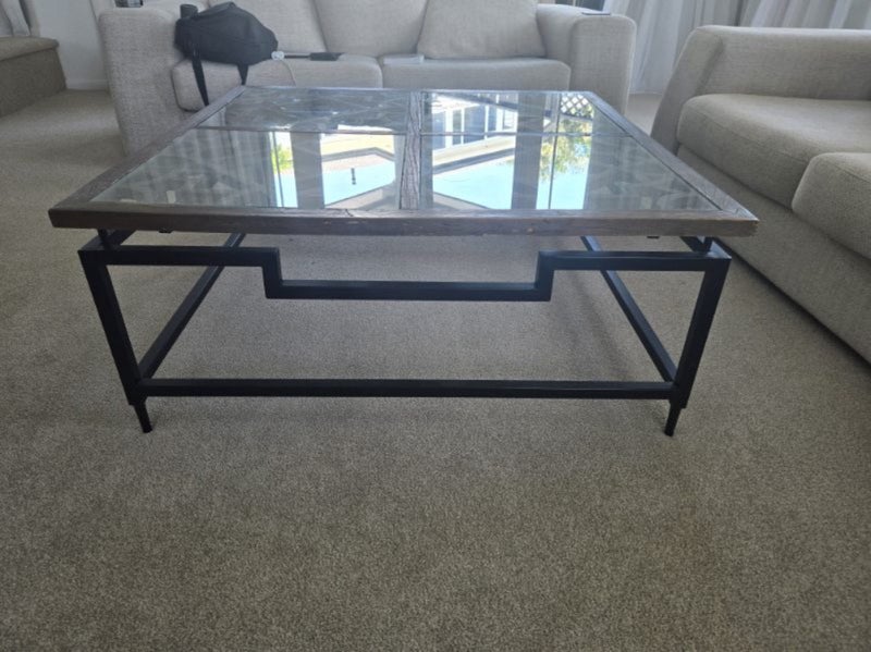Coffee table Carousel 2