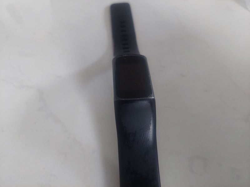 Fitbit Charge 5 - REFURBISHED Good Grade - 1 Year Warranty Carousel 9