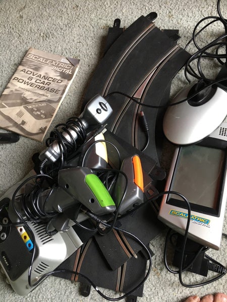 Scalextric 1/32 digital slot car set up Carousel 1