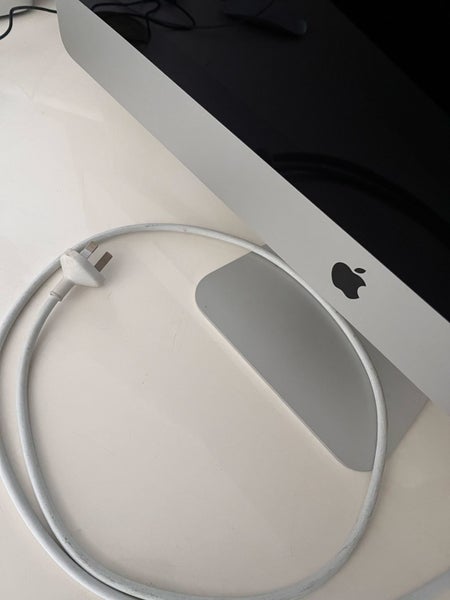 Apple iMac 27” 5K (Intel) 2020. 6-core i5 / 16GB / 256GB SSD / Radeon Pro 5300 Carousel 2