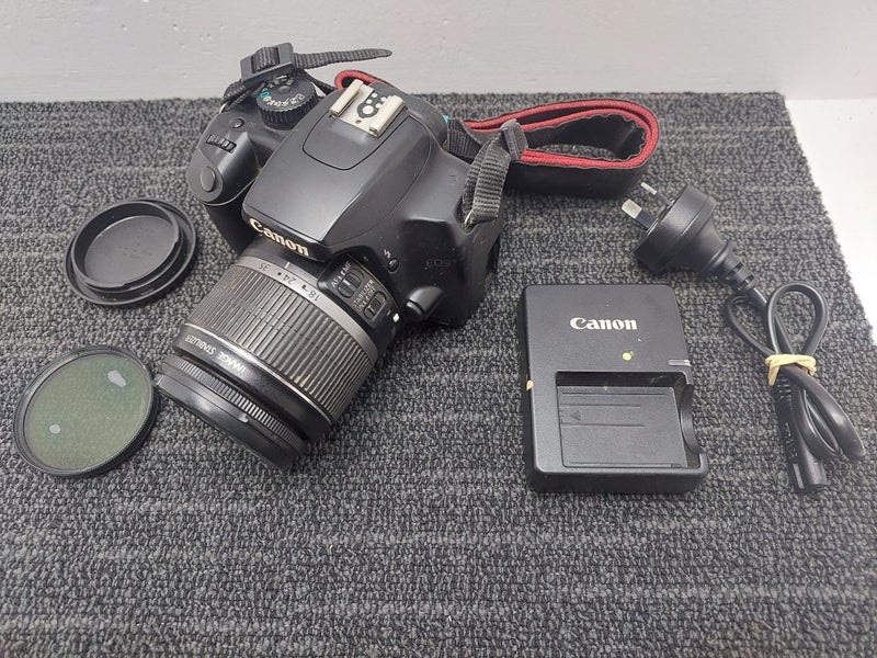 CANON 1000D DSLR Camera + EFS 15-55MM LENS + Charger Carousel 1