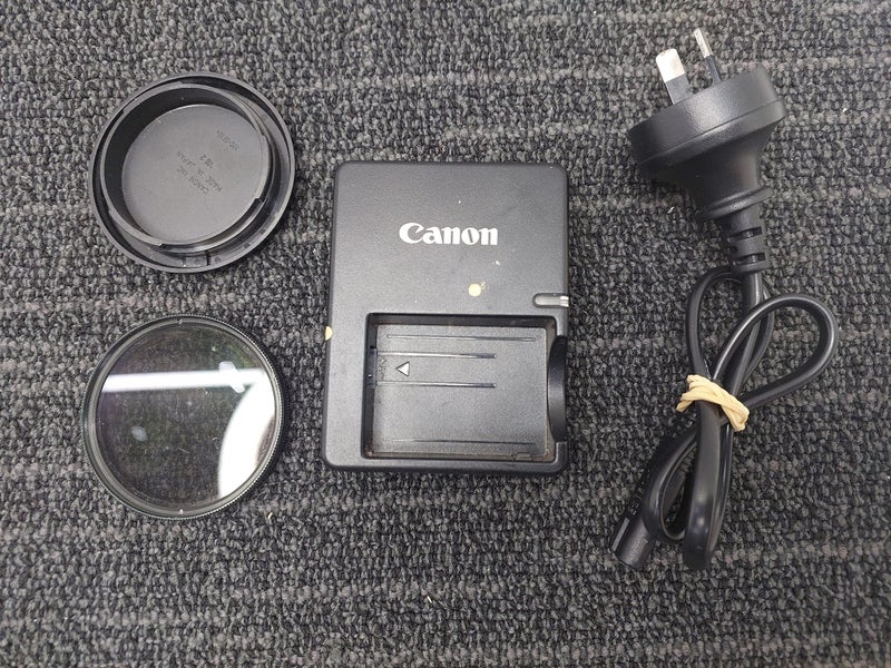 CANON 1000D DSLR Camera + EFS 15-55MM LENS + Charger Carousel 11
