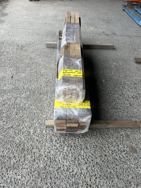 47.1 LM Mixed A-Grade Black Maire Timber Carousel 2