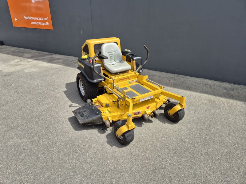 Hustler Diesel Zero Turn Mower 54” Carousel 2