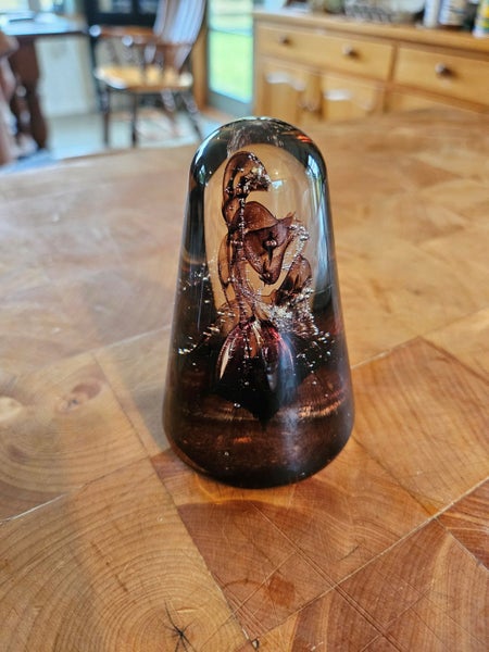 MID CENTURY CAITHNESS PAPERWEIGHT Carousel 1