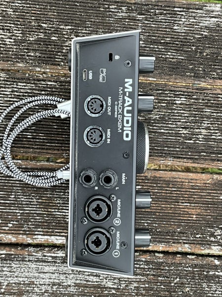 M-Audio M-Track 2x2 audio interface Carousel 2
