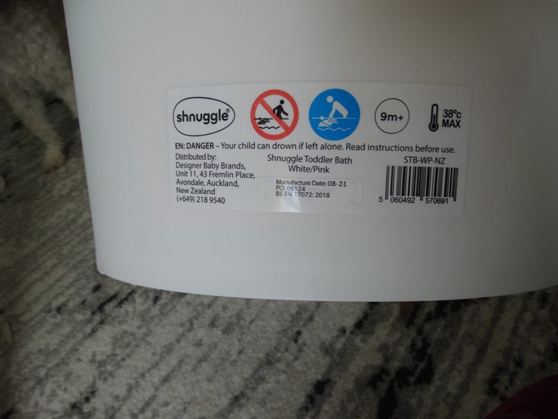 Epic bath times with Shnuggle Toddler bath Carousel 3