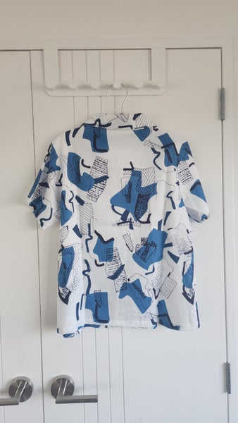 Short Sleeve Shirt with Abstract Print, NZ Size 10 -12, New Carousel 3