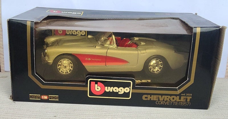 Burago. 1:18 scale. 1957 CHEVROLET Corvette Carousel 4