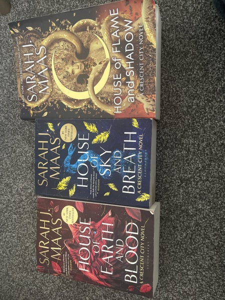 House of Earth and blood series Carousel 1