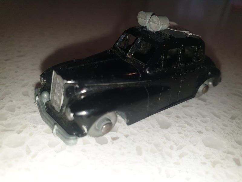 Budgie Wolseley police car Carousel 1
