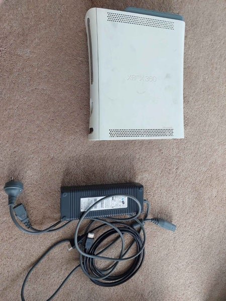 Xbox 360 (no controller) Carousel 1