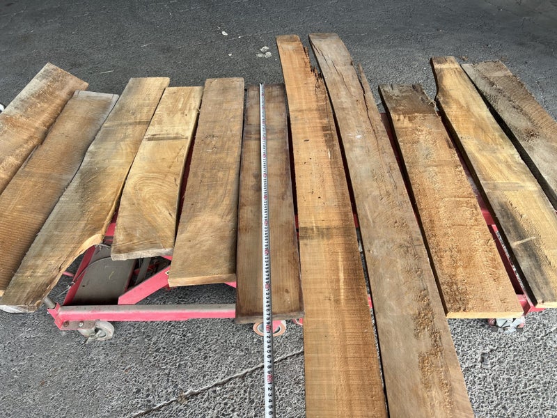 24kg One Lot of Solid Ancient Swamp Kauri Short Timber Pieces Carousel 2