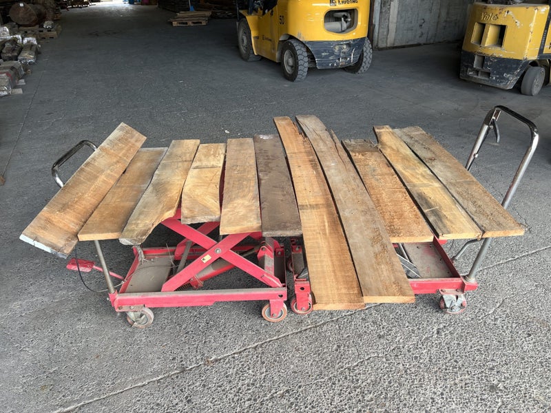 24kg One Lot of Solid Ancient Swamp Kauri Short Timber Pieces Carousel 1