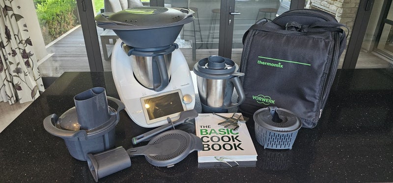 Thermomix TM6 Bundle. Loads of extras Carousel 1