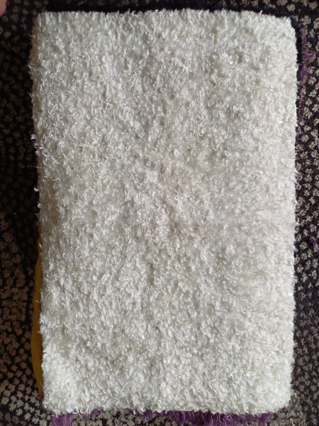 Faux fur - teddy bear/ soft toy making material / Pearly white shaggy - L Carousel 1