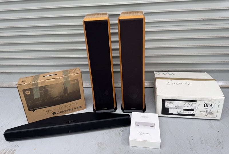 HiFi Stereo System / Collection Carousel 1