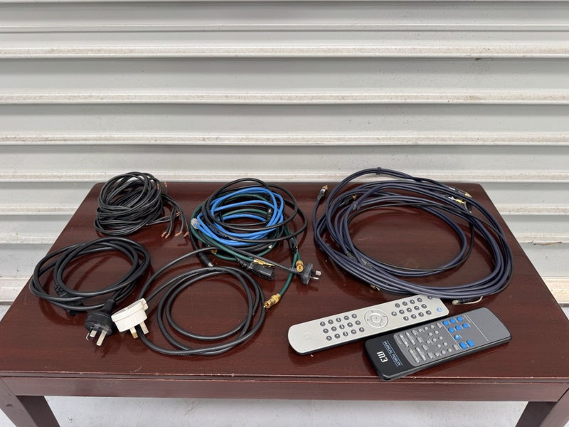 HiFi Stereo System / Collection Carousel 17