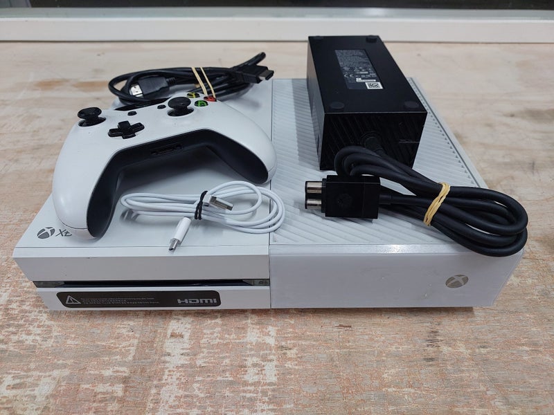 Xbox One Original Console - 500GB Carousel 1