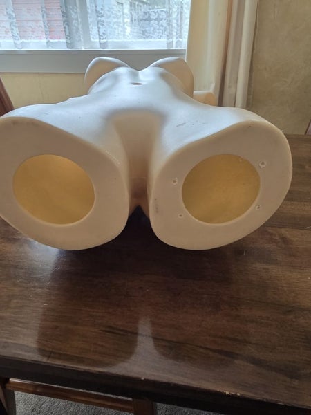 Mannequin Carousel 4