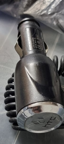 HTC CAR CHARGER Carousel 5