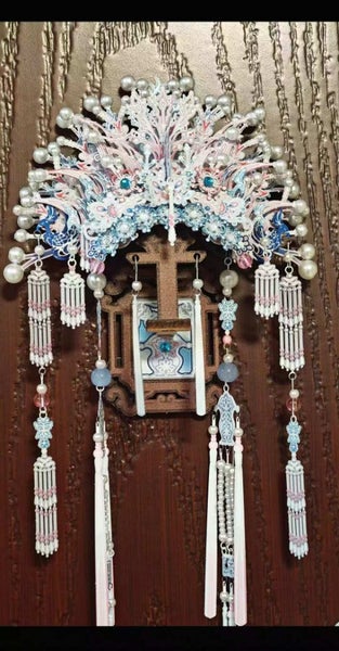 Handmade hair crown, fridge magnet Carousel 1