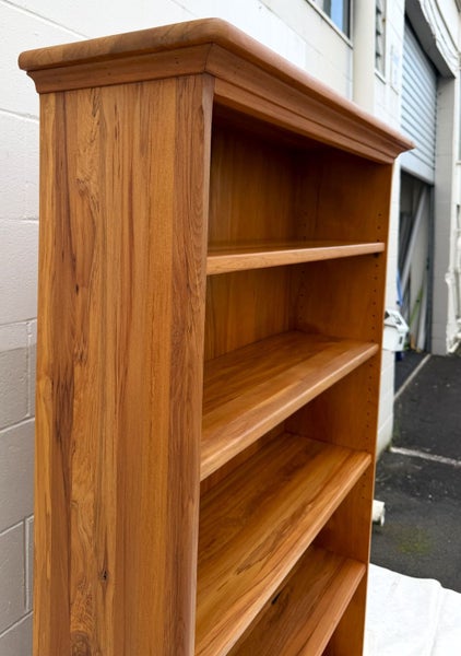 Stunning ROBERT GRICE Solid Rimu Bookcase, RESTORED & LIKE NEW @FREE DELIVERY@ Carousel 2